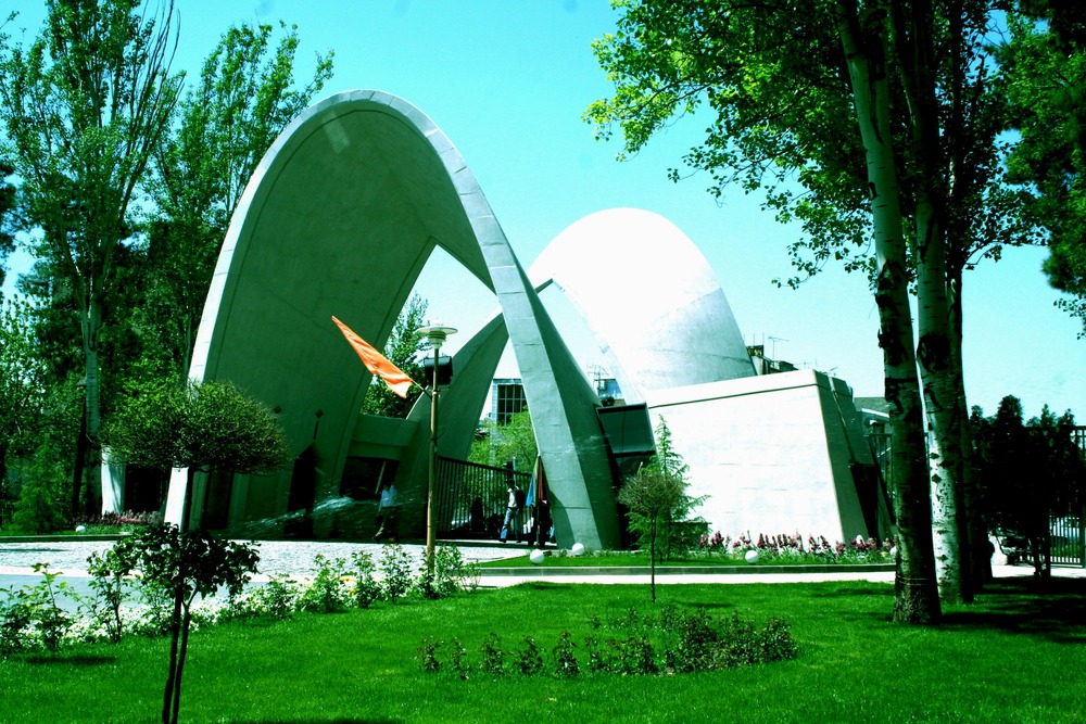 Universidad de Ciencia y Tecnología de Irán, ¡un lugar para ofrecer servicio por parte de la ciencia a la industria!